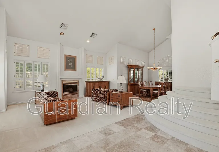 1888 Woodhaven Dr — Photo 13