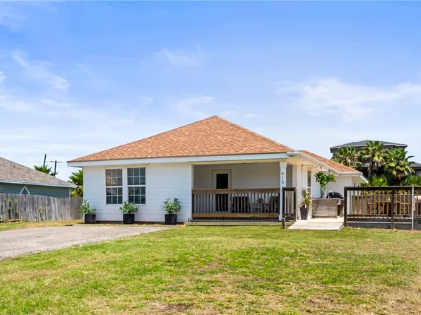 615 Summer Pl, Port Aransas, TX 78373