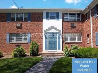 10 Colonial Dr APT C, Rocky Hill, CT 06067