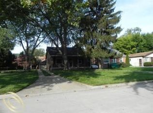 19181 Glenmore, Redford, MI 48240