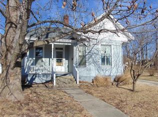 210 E 1st North St, Carlinville, IL