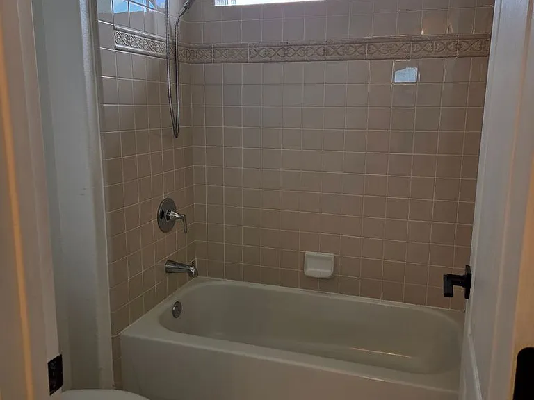 3265 Appian Way — Photo 18