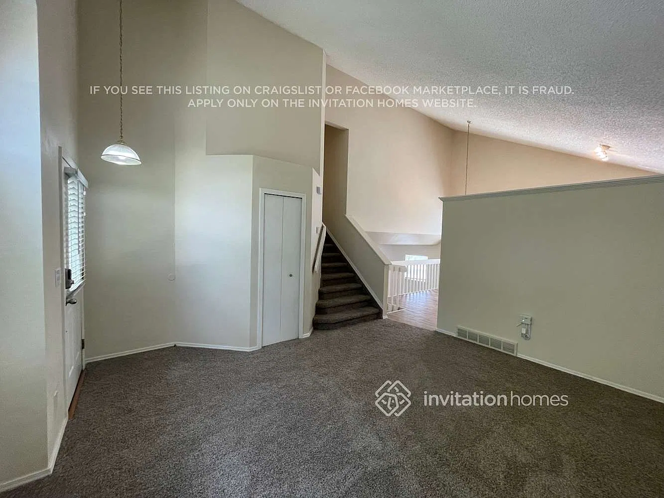 6020 Wisteria Dr Colorado Springs, CO 80919 — Photo 2