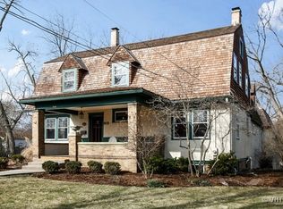 818 Golf Ln, Wheaton, IL 60189