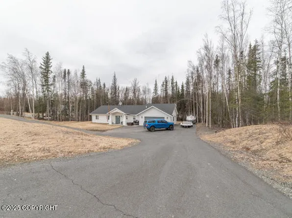 38372 Breezewood Dr, Soldotna, AK 99669