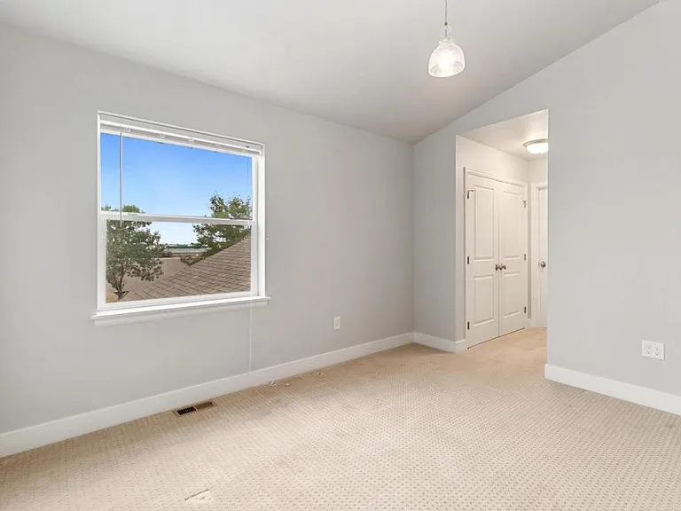 4070 Sveta Ln — Photo 13