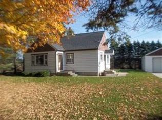 7035 Manitou Dr, Two Rivers, WI 54241