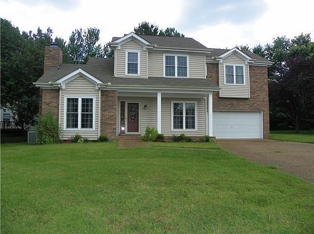 1st image of 133 E Lake Ct