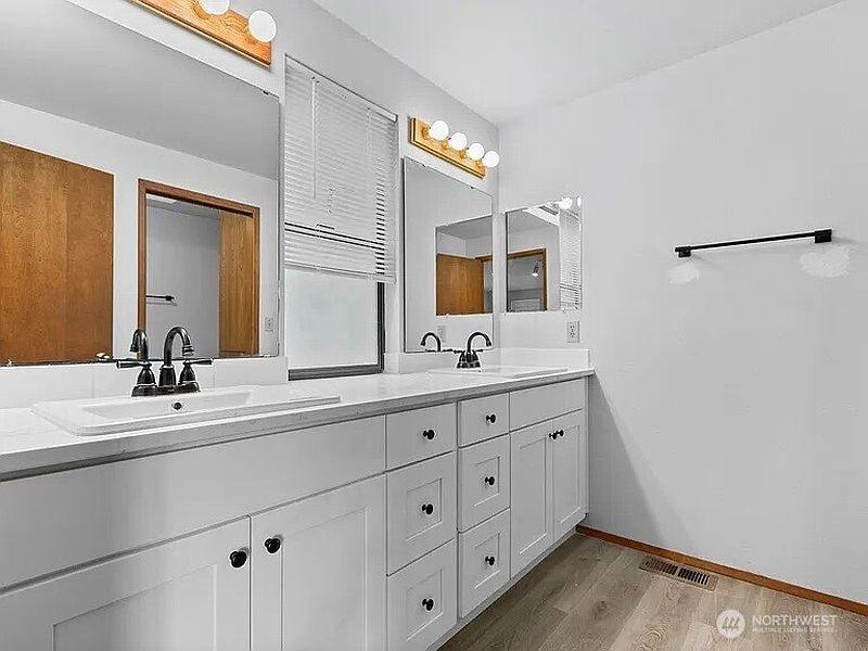 2nd image of 5008 NE 2nd Street