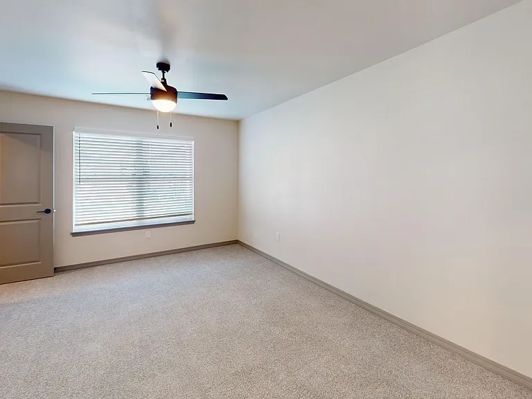 Reserve on 29th Townhomes — Photo 27