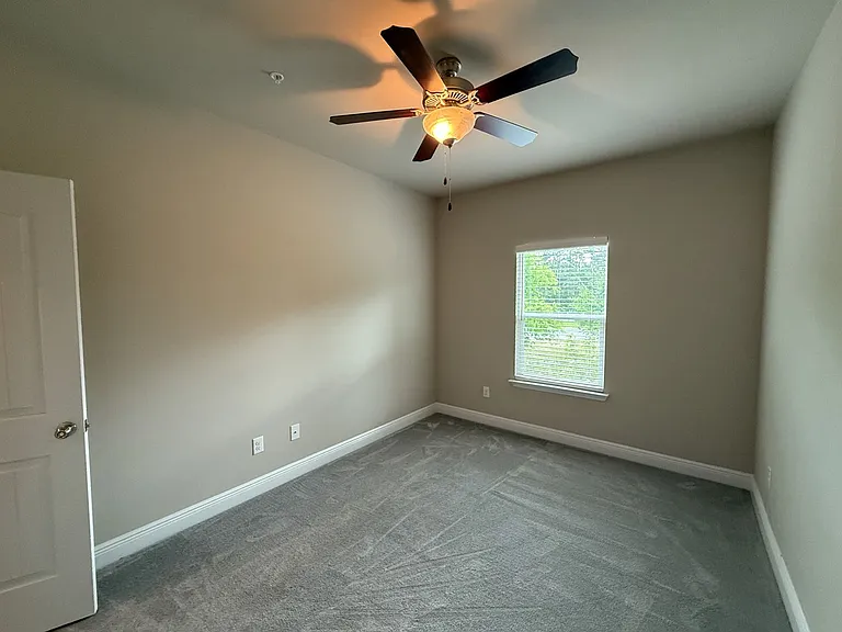 9801 Nature Creek Blvd — Photo 16