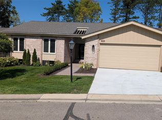 2014 Waldons Ct, West Bloomfield, MI 48322