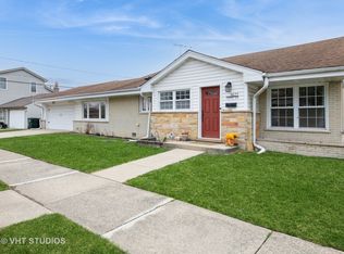 5627 Capri Ln, Morton Grove, IL 60053