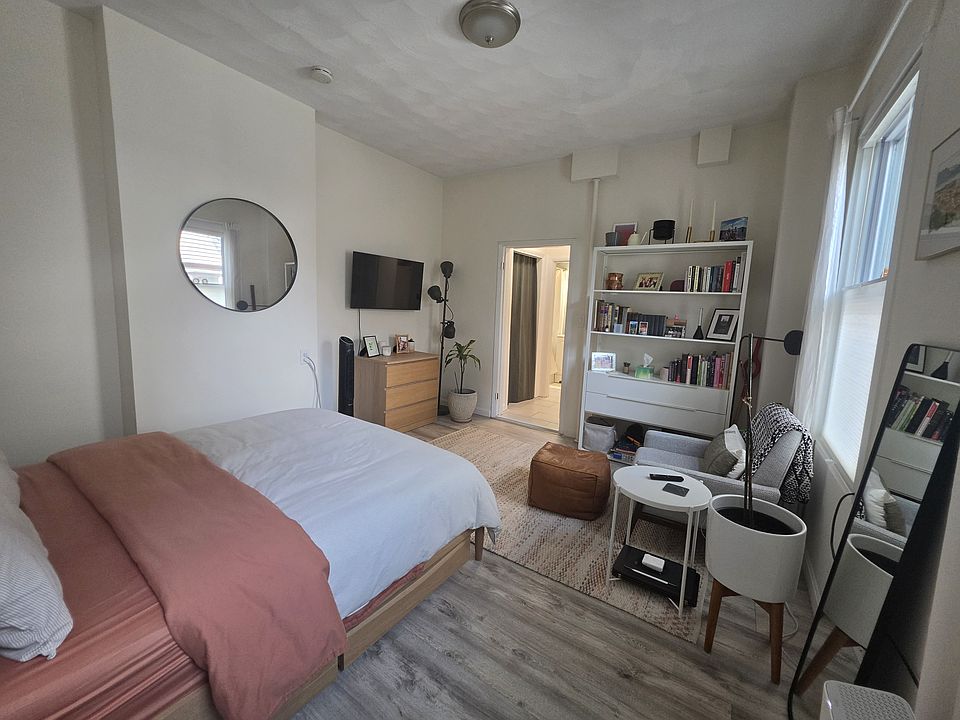 1st image of 48 Highland Ave APT 2