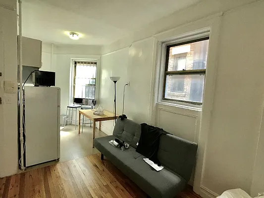 Rented by Sovereign Associates | media 4