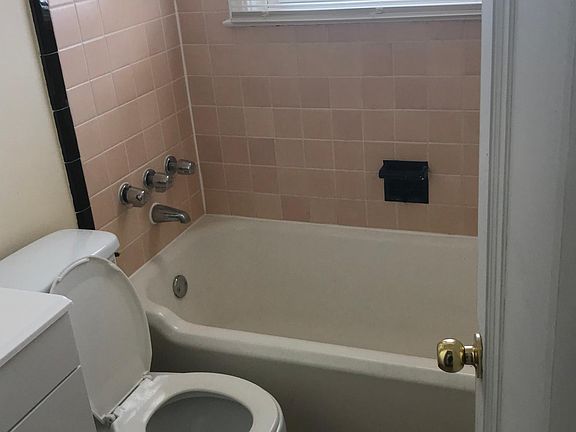 4th image of 12266 Woodmont Ave