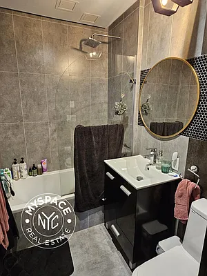 Rented by MySpaceNYC | media 32