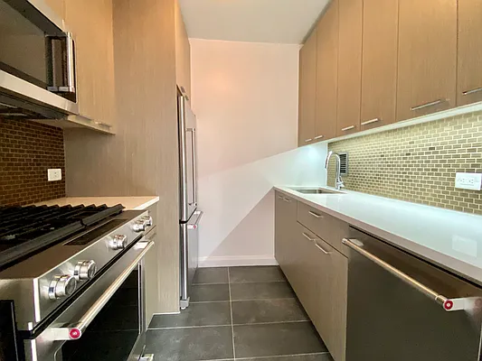 Rented by NY Living Solutions | media 39