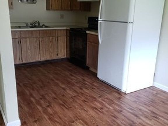 2nd image of 1714 Ashley St #11