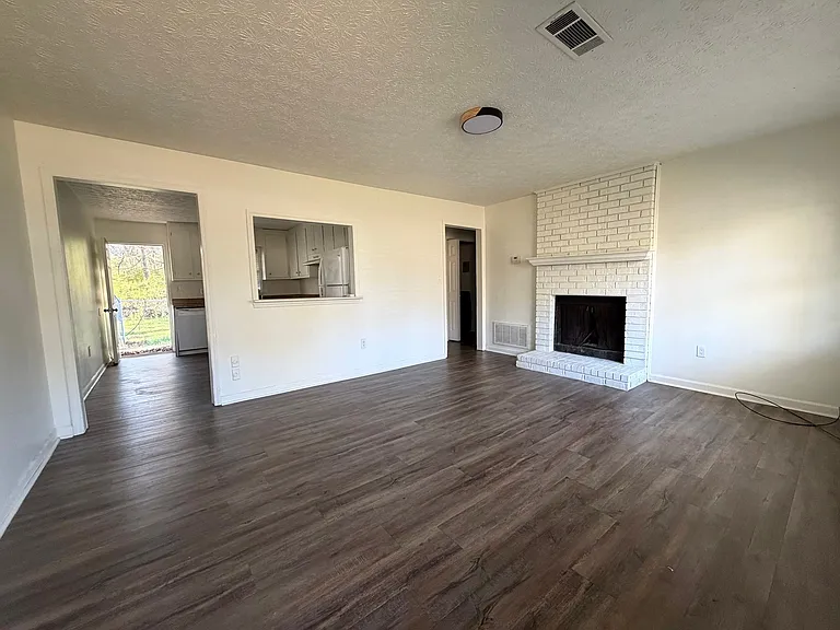 120 Sayemore Dr #120 — Photo 4
