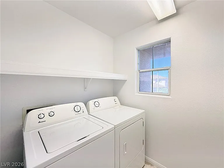 3799 Honey Ridge Ct — Photo 34
