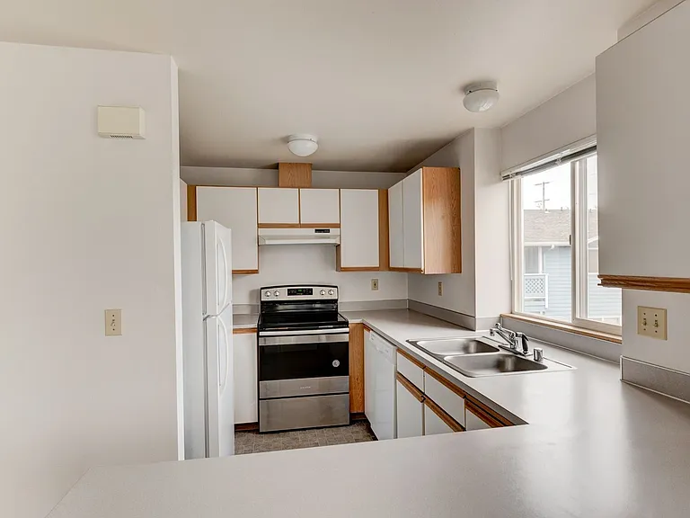 651 NE Ellis Way #A201 — Photo 1