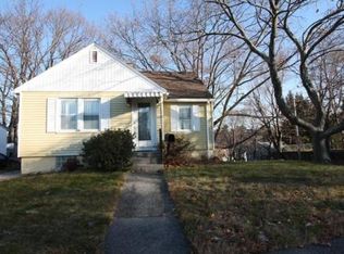 50 Gifford Dr, Worcester, MA 01606