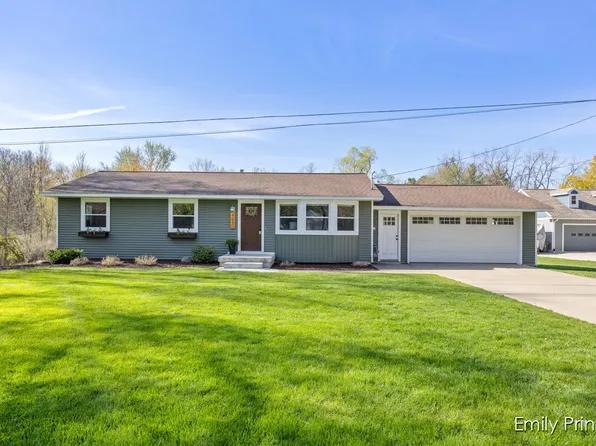 4640 Fennessy St SW, Grand Rapids, MI 49534