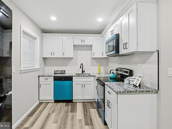 3rd image of 215 Sykes Rd