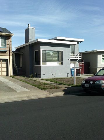1st image of 12 Westmont Dr