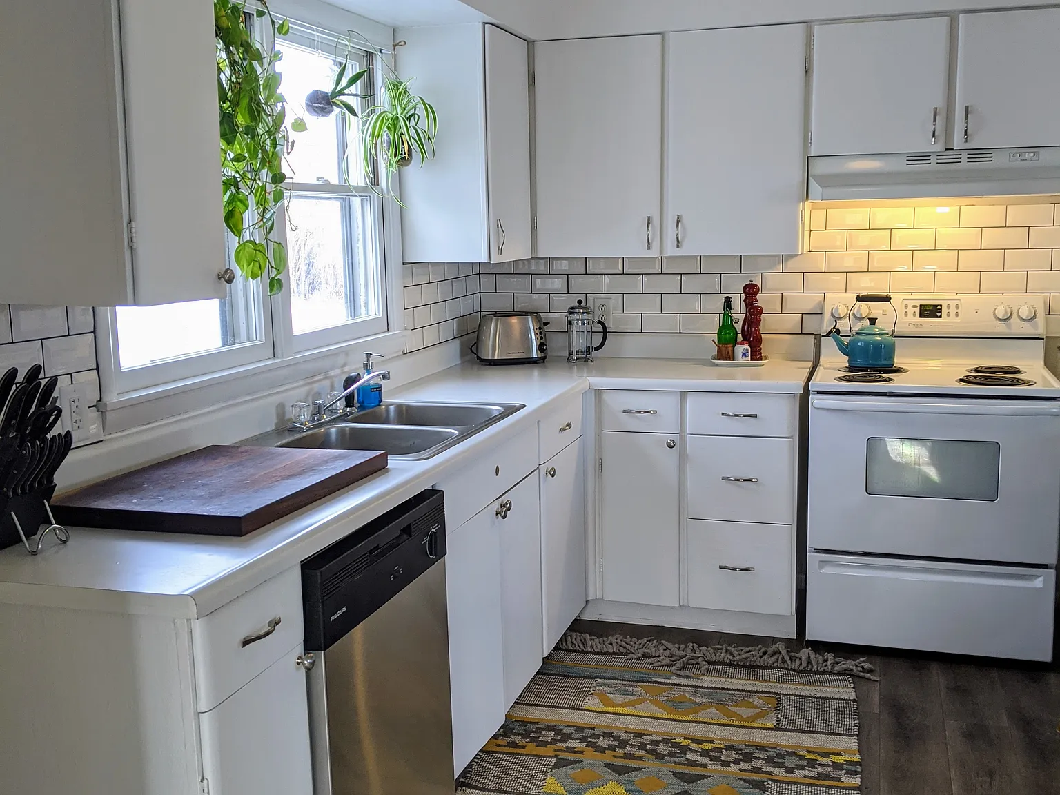 4 bed, 1192 sqft, $1,700 — Photo 4