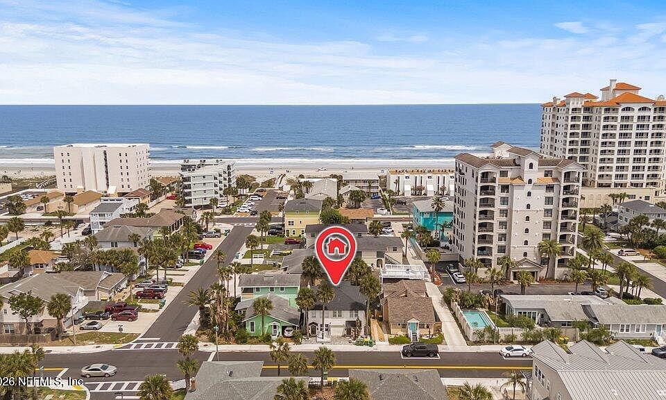 1st image of 809 2ND Street S