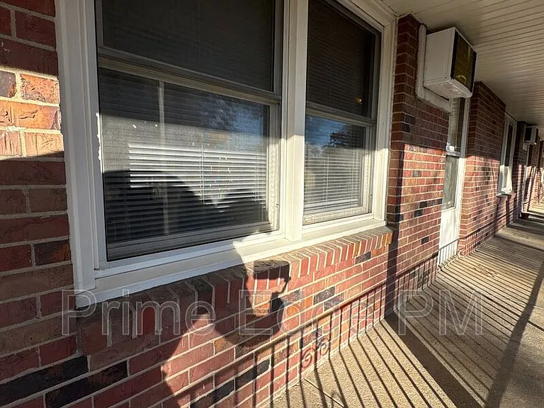 4900 Huntington Ave #4 — Photo 28