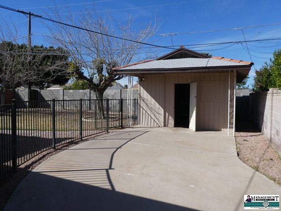 5th image of 6908 E Belleview St