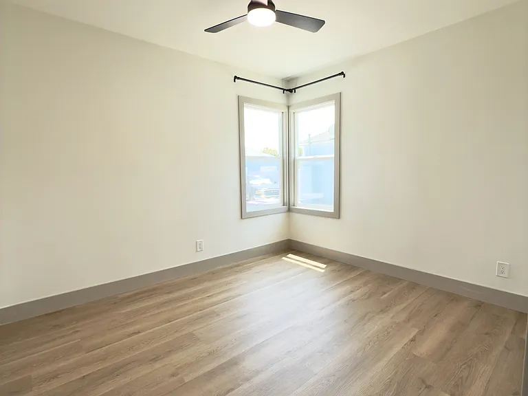 2510 Termino Ave #A — Photo 19