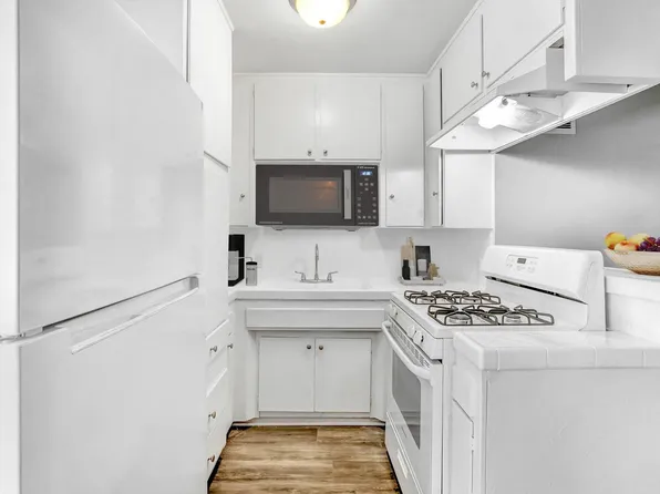 Park Vanowen Apartments, 12004-12020 Vanowen St #408, North Hollywood, CA 91605