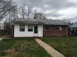 405 Bacon St, Winston Salem, NC 27105