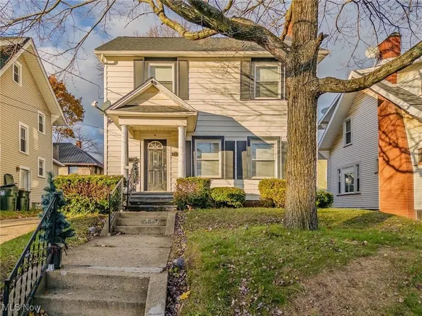 519 19th St NW, Canton, OH 44709