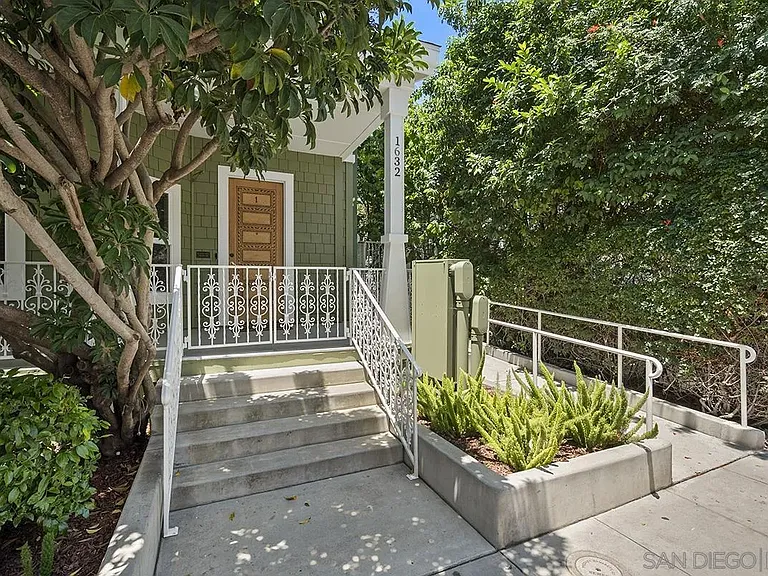 1632 Union St #4 — Photo 3