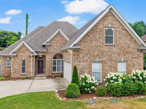 710 Valley St, Hoover, AL 35226
