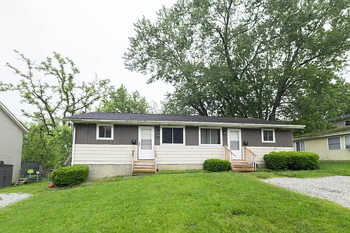 1642 Hobart Ave #1642 Photo 1