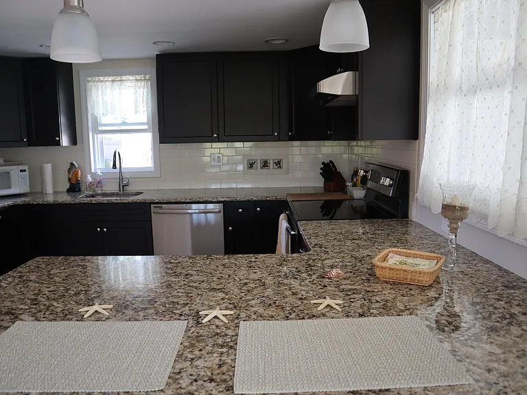 130 Shore Rd #A — Photo 10