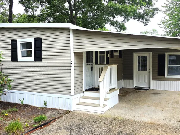 525 Riverleigh Avenue #27 Birch, Riverhead, NY 11901