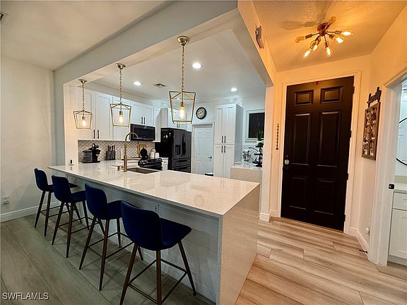 2nd image of 3340 Dandolo Cir