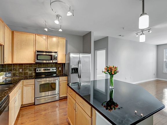 4th image of 3000 Vanderbilt Pl APT 243