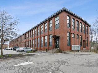 30 Lincoln St APT 110, Westbrook, ME 04092