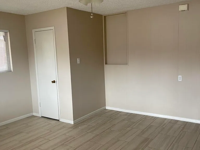 10344 Redwood St — Photo 11