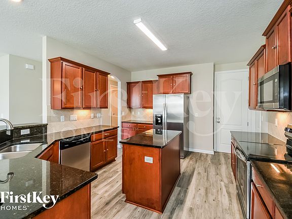 5th image of 1592 Oldenburg Dr