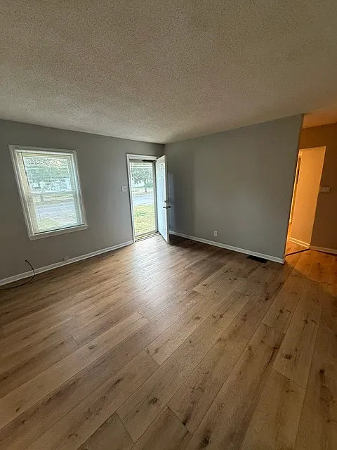 2 bed, 882 sqft, $900 — Photo 4