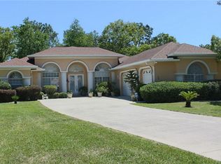 70 Cypress Blvd W, Homosassa, FL 34446